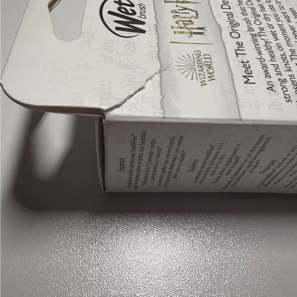 Wet Brush Harry Potter Hufflepuff Detangling Hair Brush Limited Edition FLAWED - Picture 8 of 9